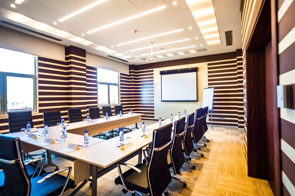 Golden Tulip Le Diplomate Hotel Cotonou Faciliteiten foto