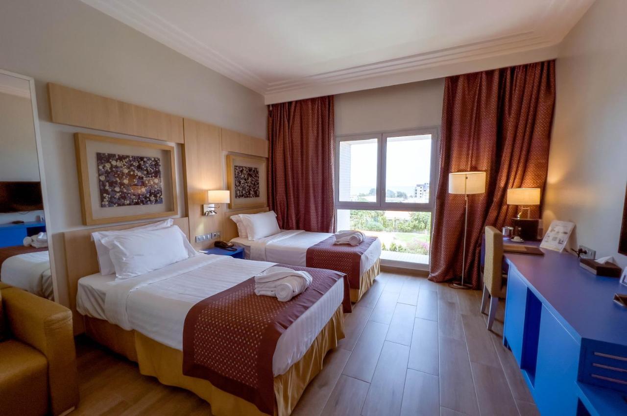 Golden Tulip Le Diplomate Hotel Cotonou Buitenkant foto