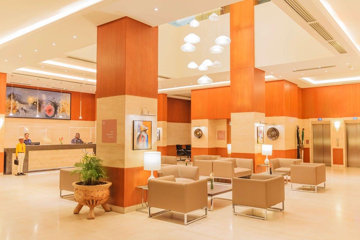 Golden Tulip Le Diplomate Hotel Cotonou Buitenkant foto