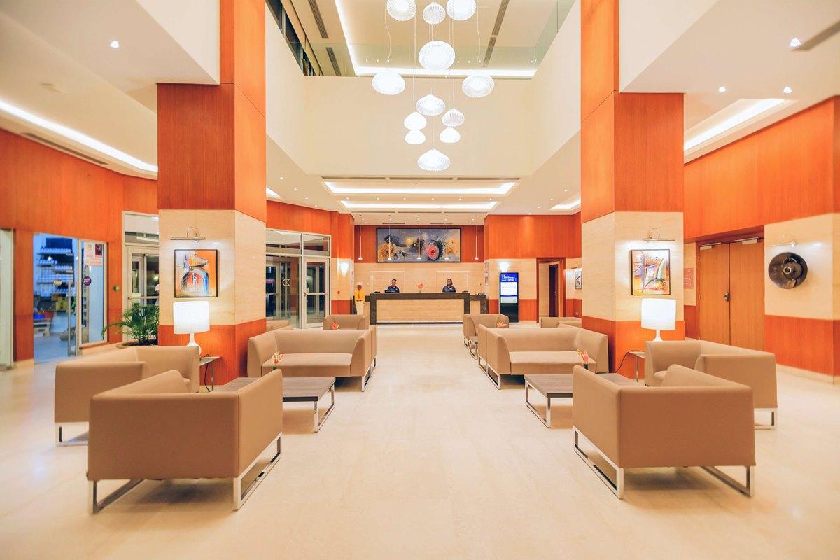 Golden Tulip Le Diplomate Hotel Cotonou Buitenkant foto