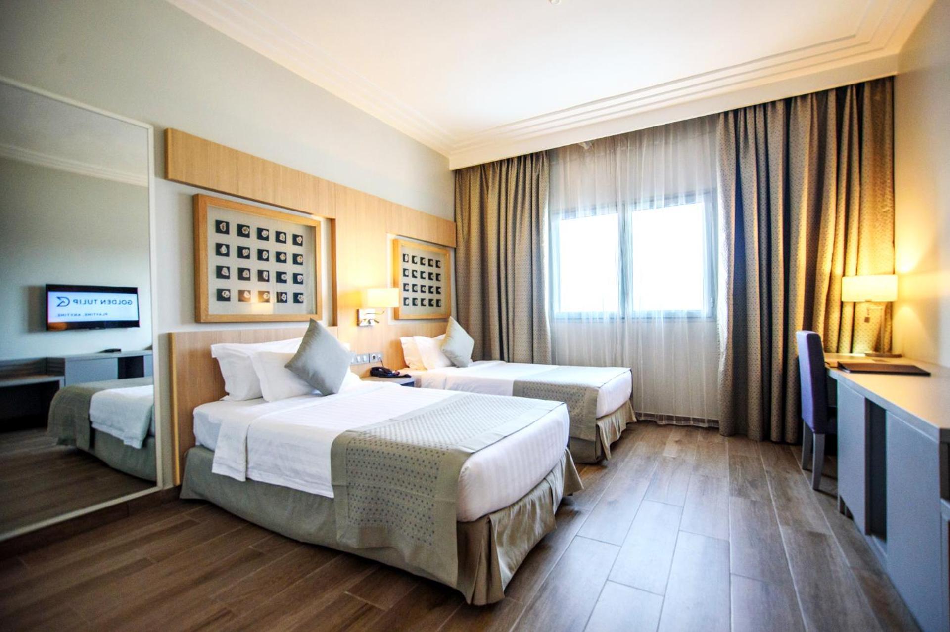 Golden Tulip Le Diplomate Hotel Cotonou Buitenkant foto