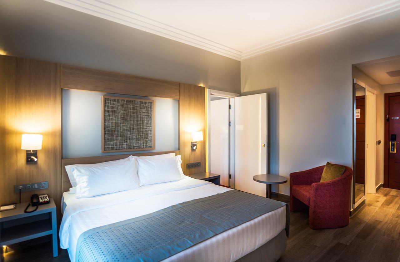Golden Tulip Le Diplomate Hotel Cotonou Buitenkant foto